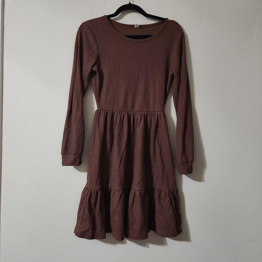 Hotwy brown longlseeve dress tiered size small casual boho